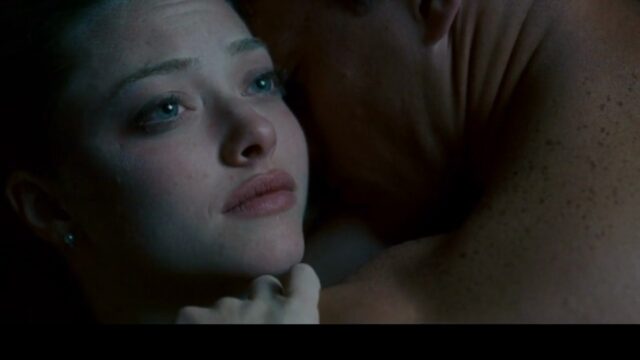 Amanda Seyfried as Savannah Curtis in Dear John (2010), opposite Channing Tatum