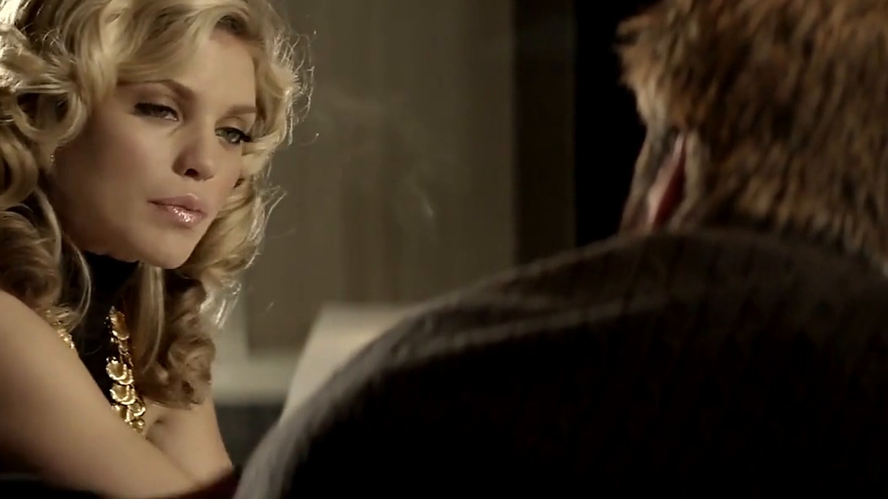 AnnaLynne McCord as Gabriella at the bar in Gun (2010)