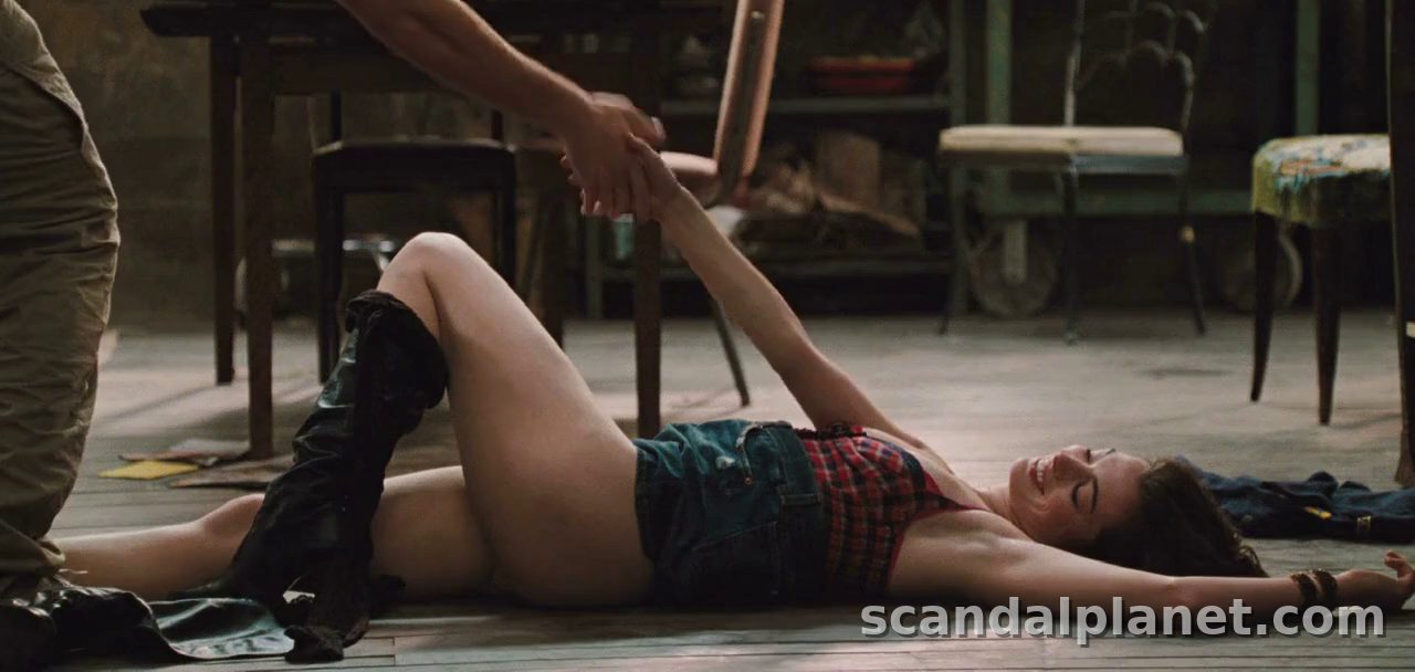 Anne Hathaway lying on the loft floor in her underwear, Love & Other Drugs