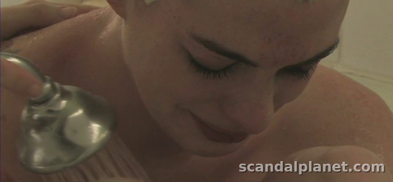 Anne Hathaway: Sister's Bath, Rachel Getting Married (2008)