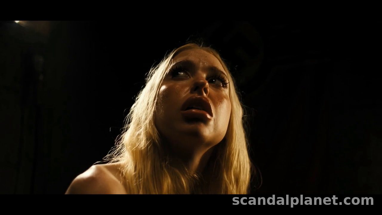 The Season 3 Sex Scene (S3E2): Chloe Cherry scene preview