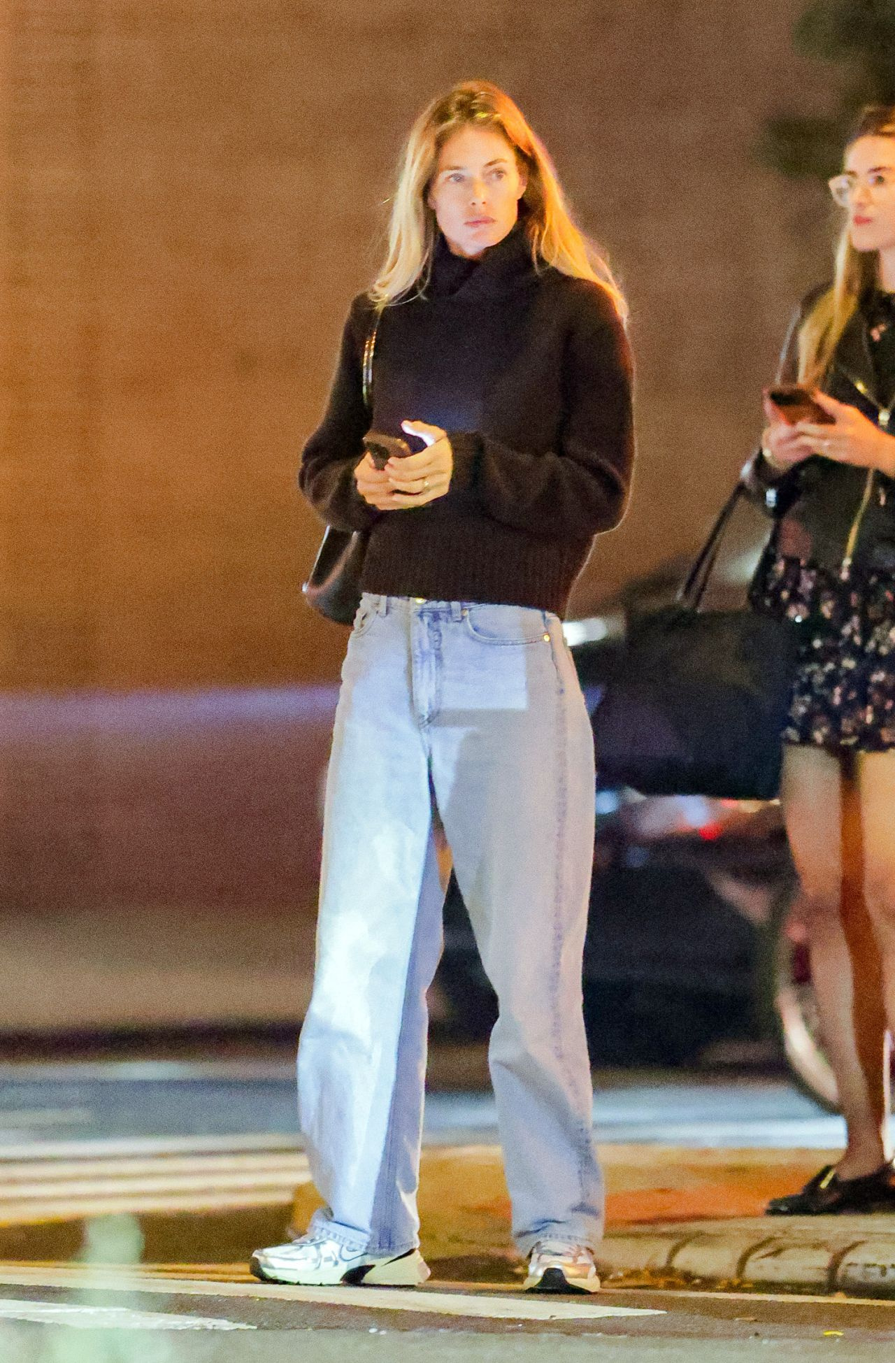 Doutzen Kroes close-up during a New York City outing, October 2024