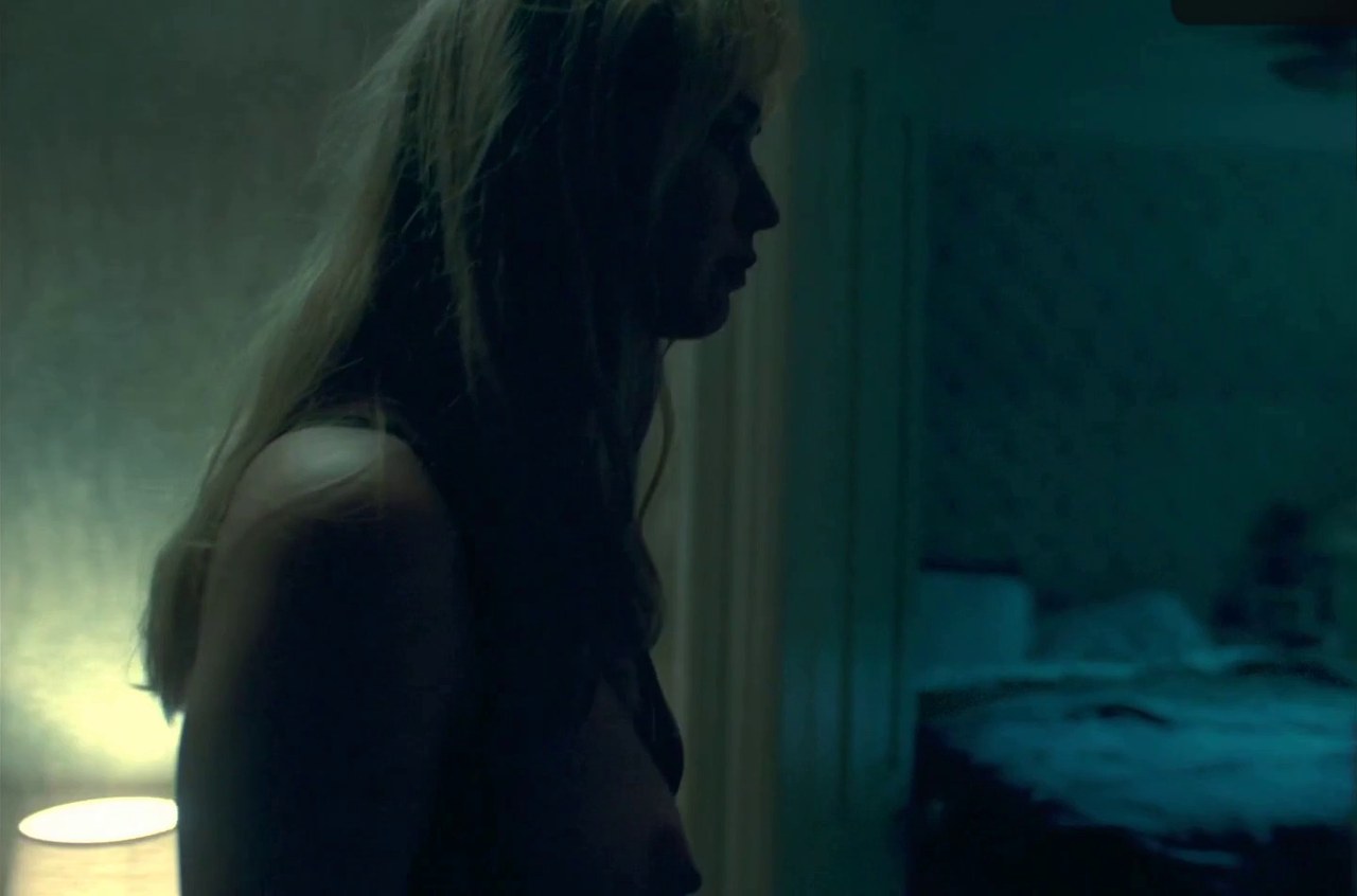 Jennifer Lawrence as Grace in the house, Die My Love (2025)