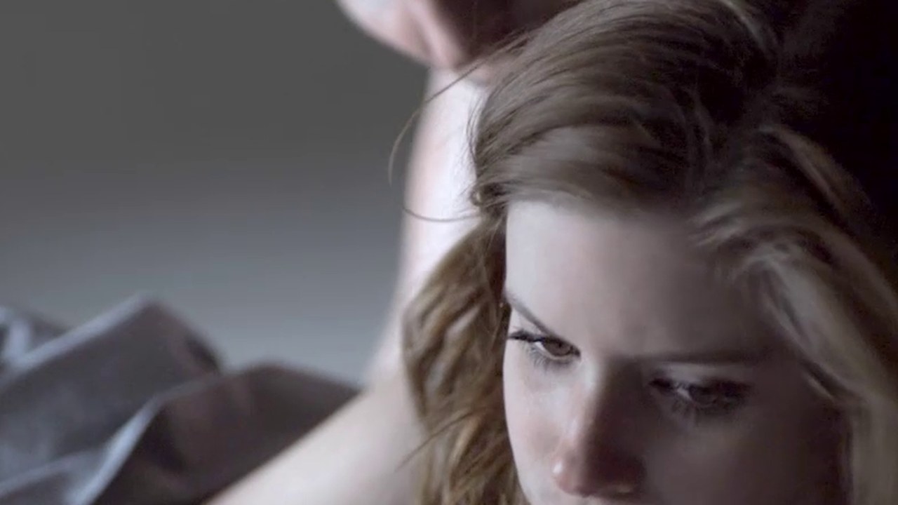 Kate Mara as Zoe Barnes in House of Cards season 2 (2014), face close-up with no nudity in frame