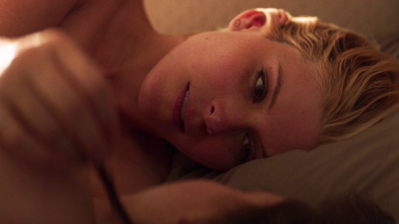 Kate Mara as Mercy in bed, My Days of Mercy (2017)