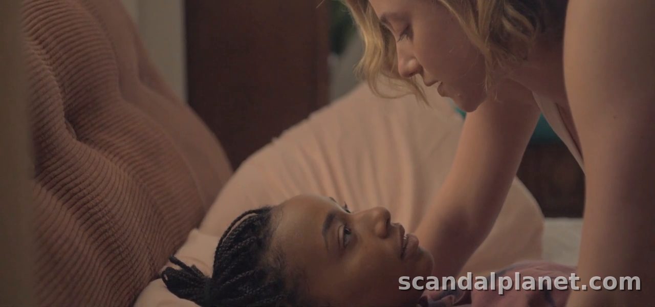 Lili Reinhart and Alyah Chanelle Scott in the bed scene, Hal & Harper