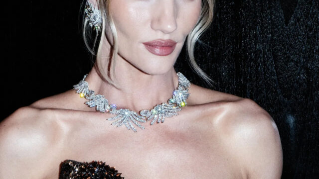 Rosie Huntington-Whiteley Met Gala 2026 Look in Custom Burberry