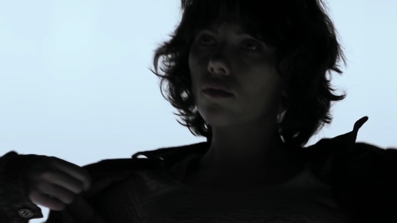 Scarlett Johansson: Opening, Under the Skin (2013)
