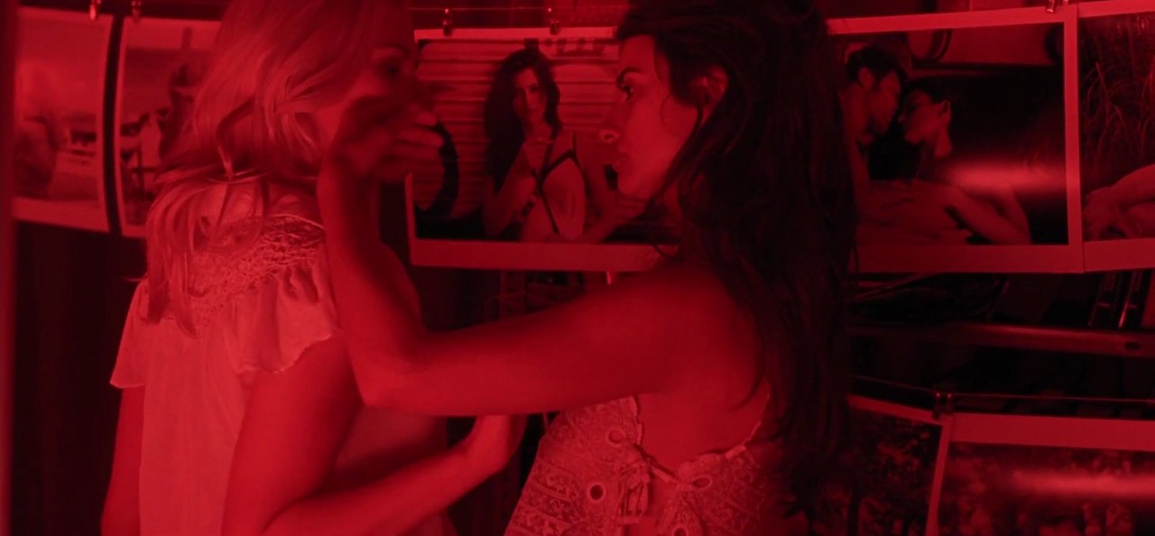 Cristina and María Elena under the red light, Vicky Cristina Barcelona
