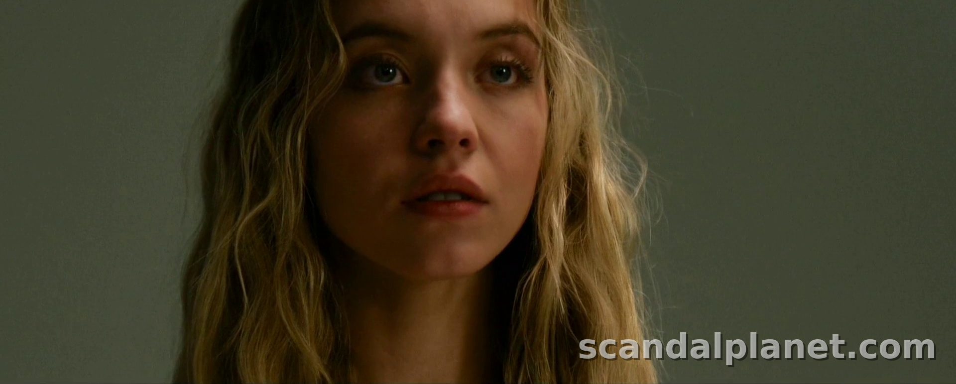 Sydney Sweeney close-up during the photo shoot, The Voyeurs