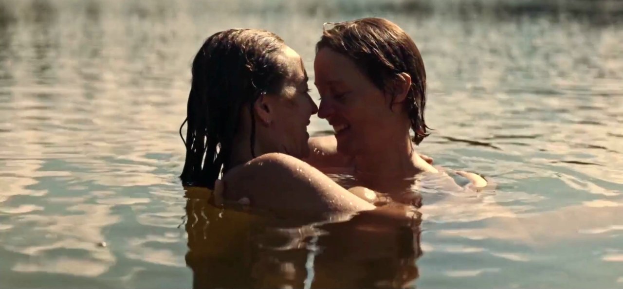 Vicky Krieps and Monia Chokri in the lake, Love Me Tender