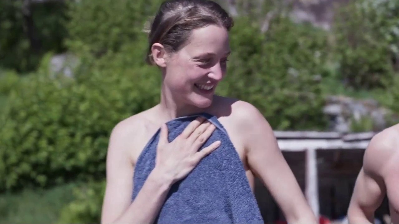 Vicky Krieps and Gaspard Ulliel drying off after a swim, More Than Ever (2022)
