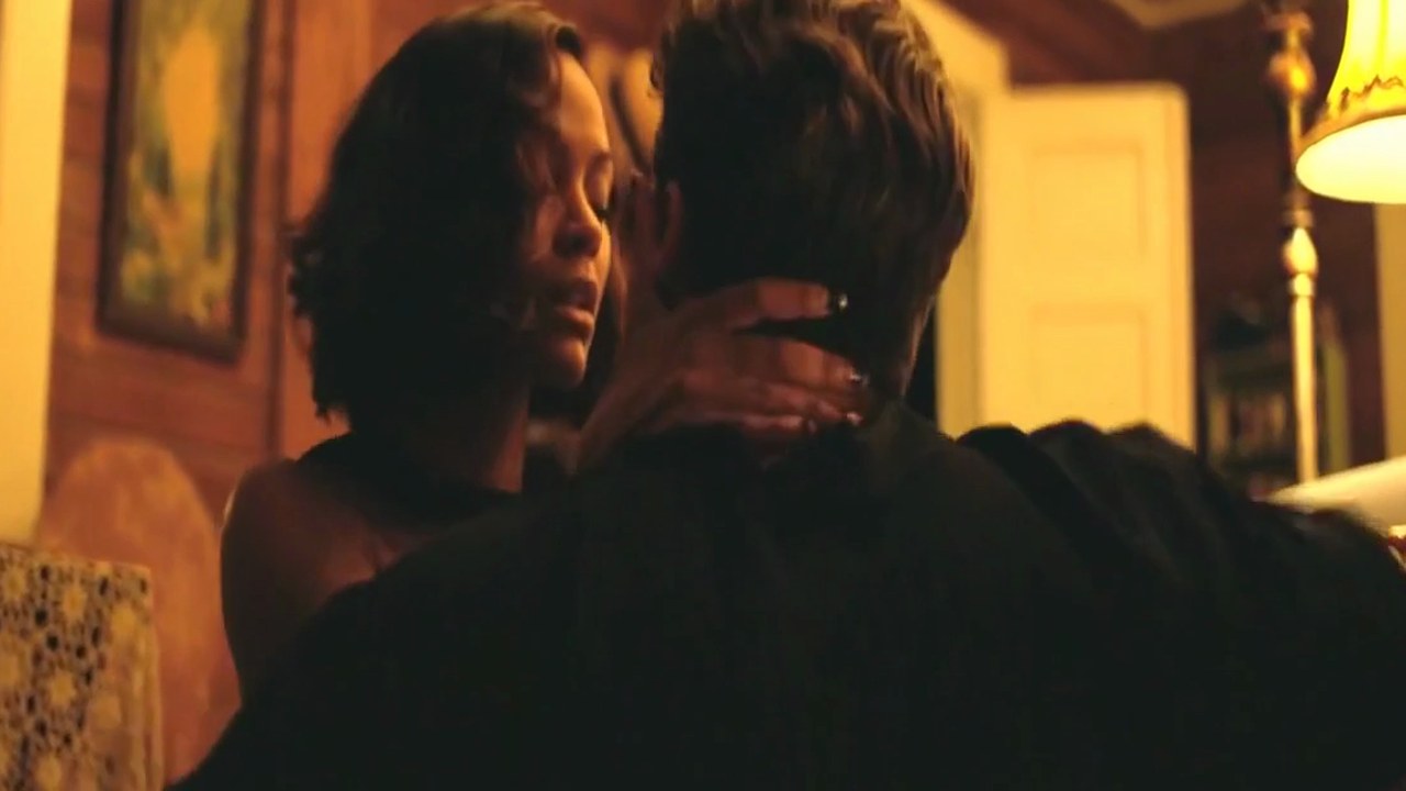 The Live by Night Love Scene With Ben Affleck (2016): Zoe Saldaña scene preview