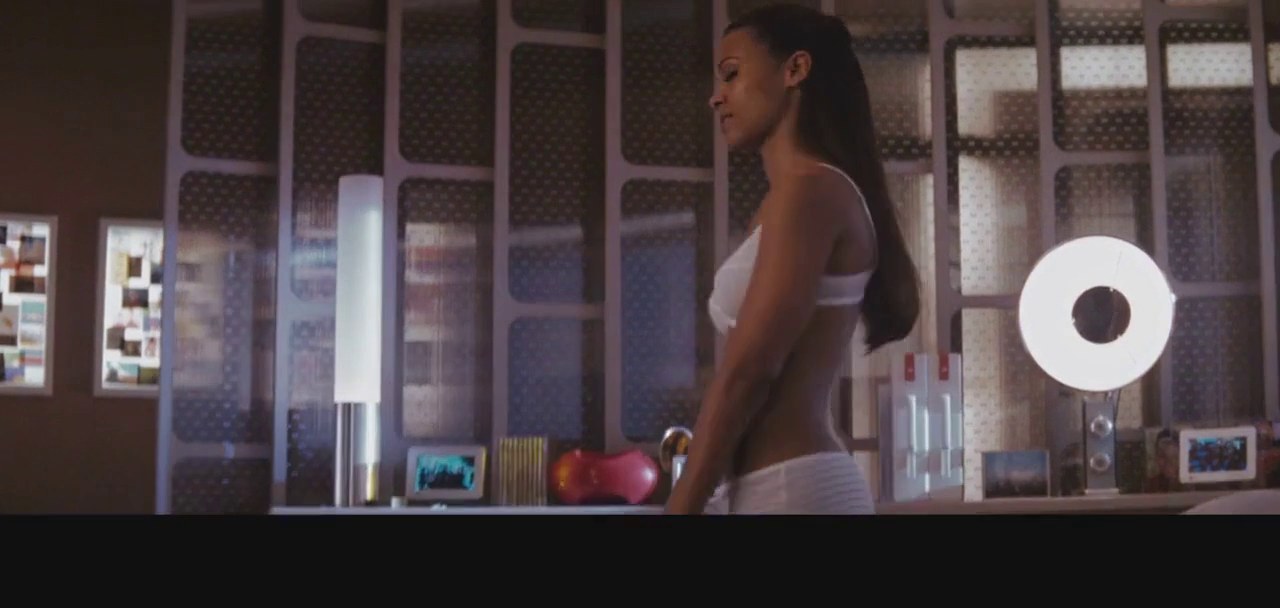 Zoe Saldaña as Uhura, Star Trek (2009)
