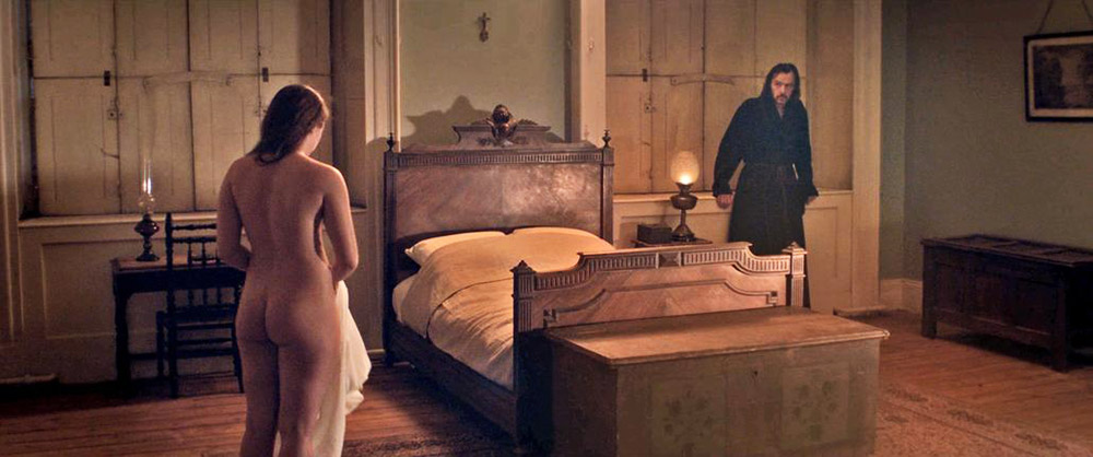 Florence Pugh in Lady Macbeth