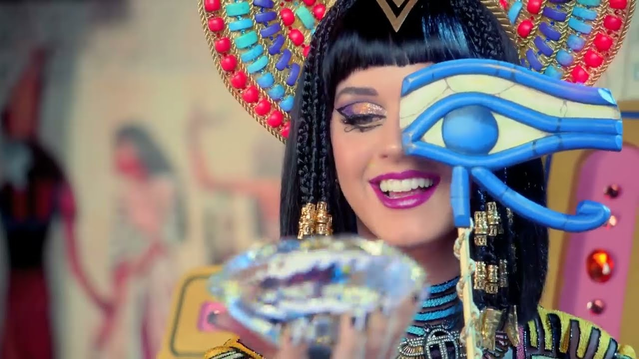 Katy Perry with an Eye of Horus prop and a diamond in the Dark Horse video (2014)